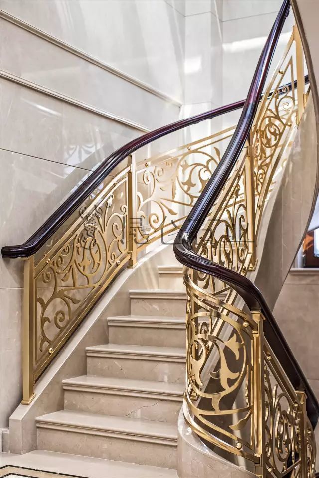 cse上海楼梯展|弧形楼梯经典案例,别墅豪宅的靓丽风景线!_腾讯新闻