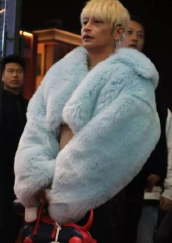 这是一个灵魂有骚气的奇男子…