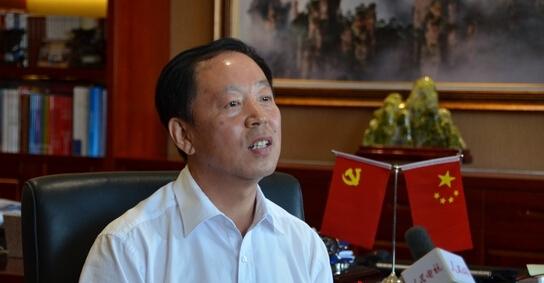 银行高管被查,双国籍该骂?