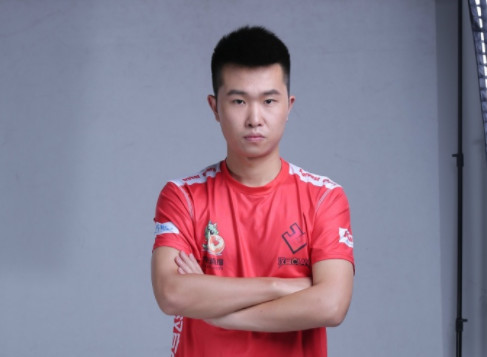 孙年鹏电竞选手职业生涯往往短暂,作为cf届最早一批选