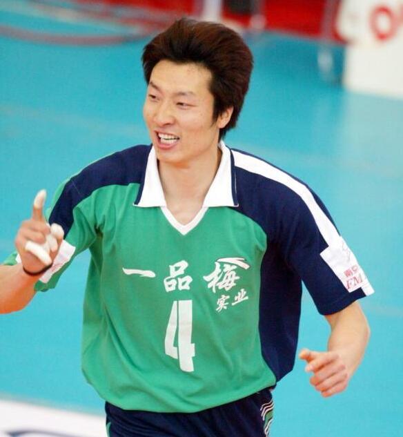 前中国男排国手陆飞