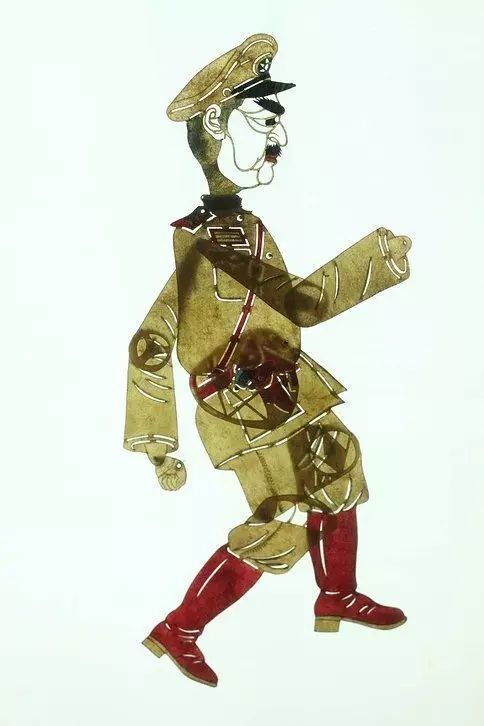 皮影戏浮动于光影之间的美