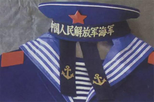 人民海军这几套水兵服，你见过几套？