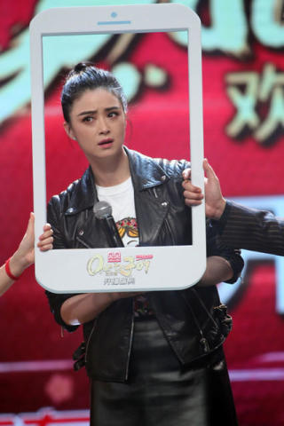 王凯太太们放宽心 他拍吻戏不张嘴