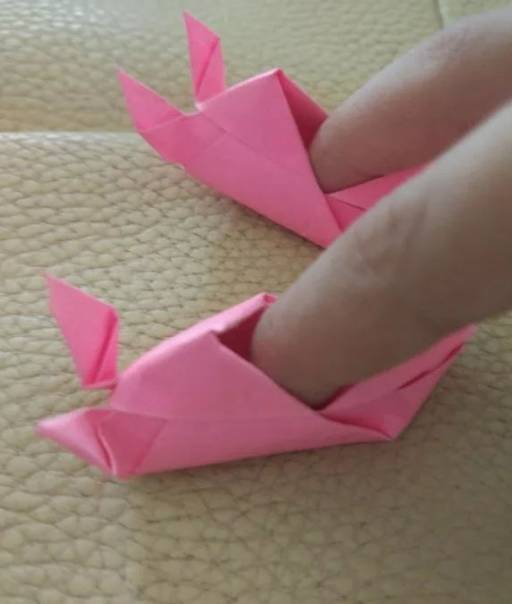 超级有趣折纸,萌萌哒的彩纸小兔子鞋
