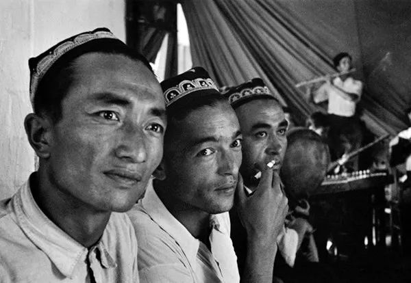 汤姆·哈金斯|一直未公开的绝版旧照，看看1956年的中国究竟什么样