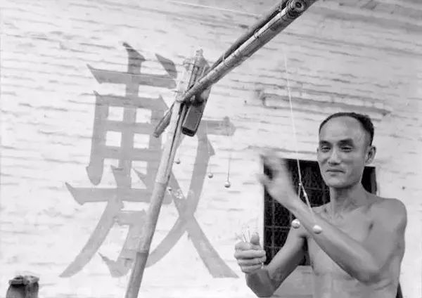 汤姆·哈金斯|一直未公开的绝版旧照，看看1956年的中国究竟什么样