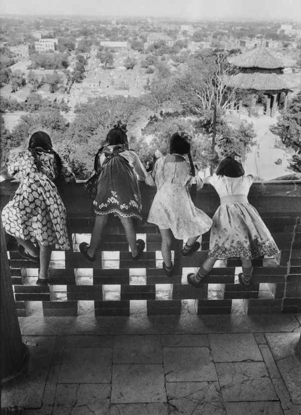 汤姆·哈金斯|一直未公开的绝版旧照，看看1956年的中国究竟什么样