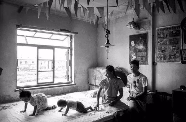 汤姆·哈金斯|一直未公开的绝版旧照，看看1956年的中国究竟什么样