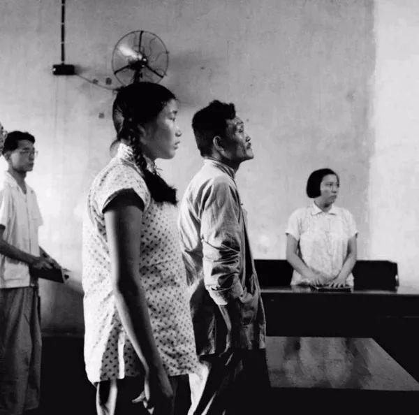 汤姆·哈金斯|一直未公开的绝版旧照，看看1956年的中国究竟什么样