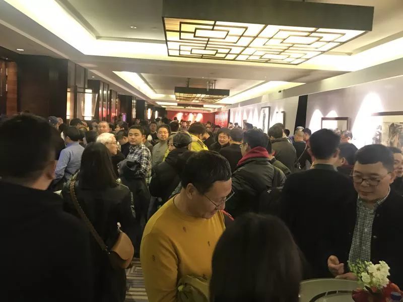 齐白石|中国最贵艺术品！4.5亿起拍！8.1亿落槌！齐白石《山水十二条屏》！