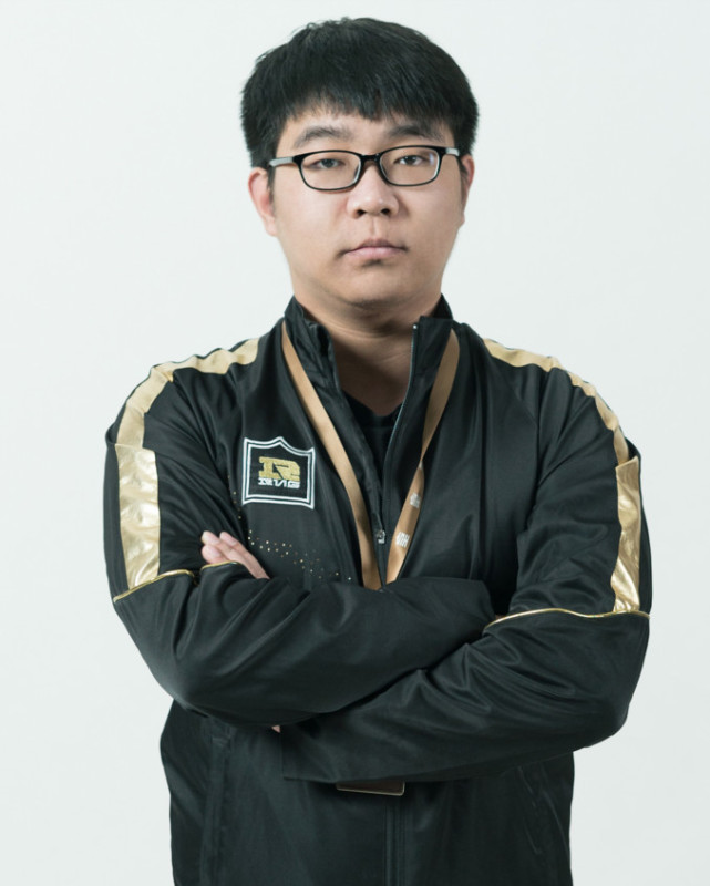 许超前(rng丶lawliet),担任绝地分部教练,日常安排队