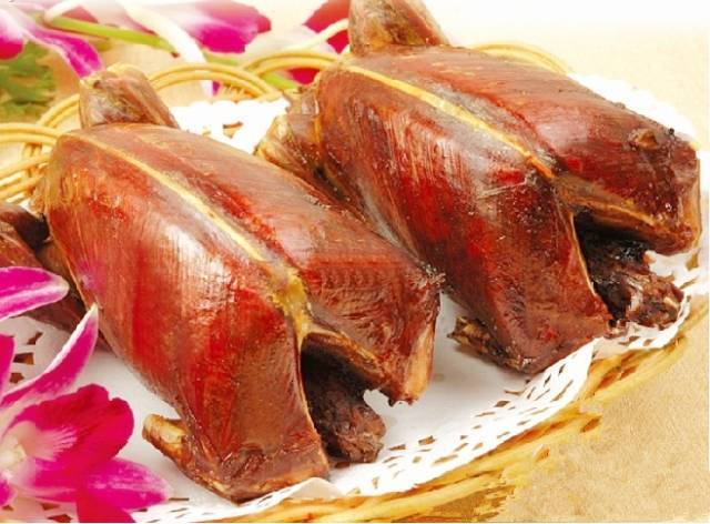 全国烧烤大盘点伊通烧鸽子舌尖上的中国味道