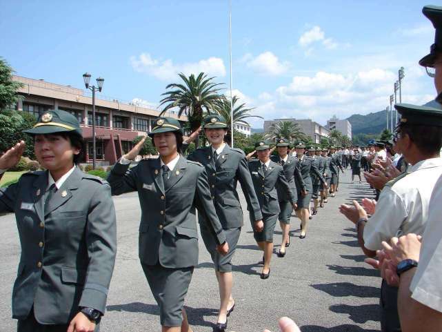 日本自衛隊女兵近照