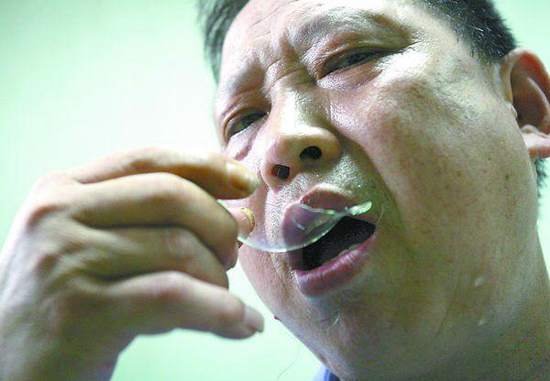 异食癖为啥吃土吃玻璃多为心理因素