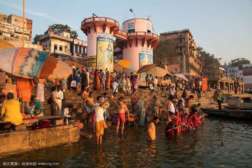 2002-2016年印度、越南、中国人均GDP对比,