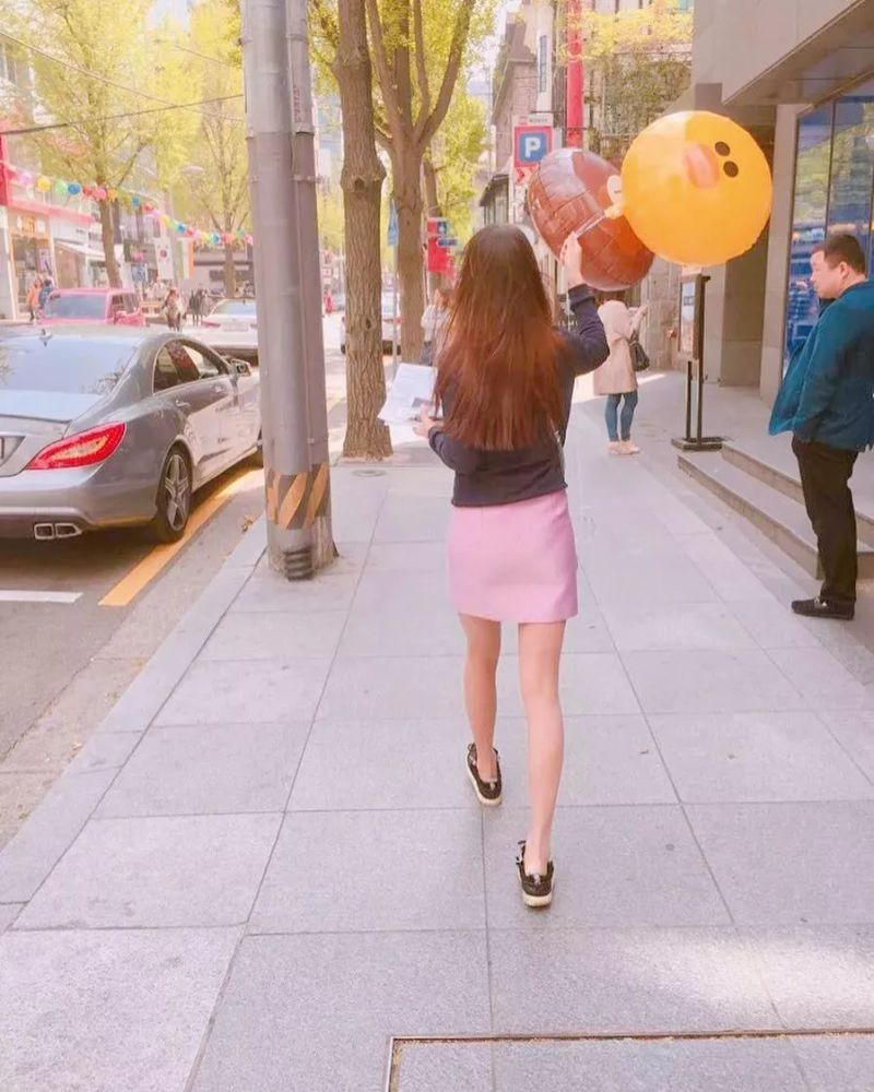 沉迷自拍遭女儿投诉，这位身材火辣的最美牙医竟然已经50岁了！！ - 53