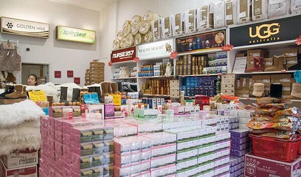 央视都曝光了!我们免税店只骗中国人!遍地假