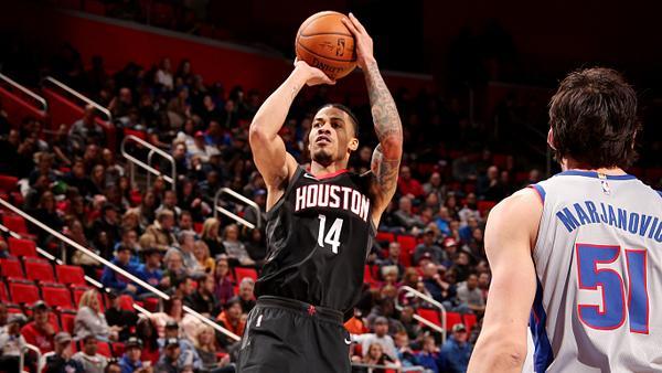 大概两周之前,杰拉德格林还赋闲在家,火线加盟火箭队,摆在格林面前的