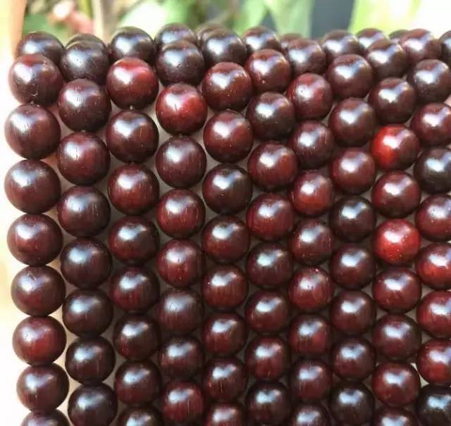 鉴别血檀与小叶紫檀,学会这一招就够了