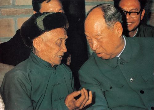 彭真有4个子女 为何都不姓彭 女儿最有出息 说出姓氏之谜