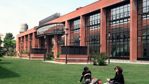 一篇文章告诉你专科、自考学历申请西班牙硕士