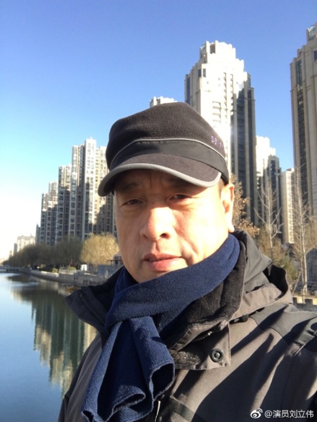 老戏骨刘立伟《风筝》一个苹果演活了四哥,邻家大叔至今低调生活二三