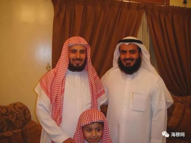 阿发西—领拜诵读《故事章》