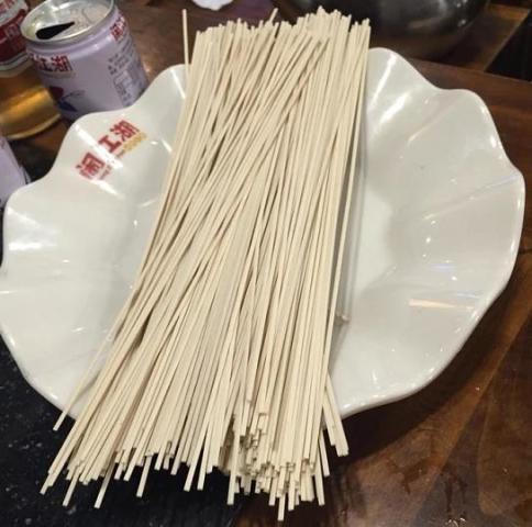 重庆洪崖洞这家火锅,孙红雷黄渤直接辣哭了,我