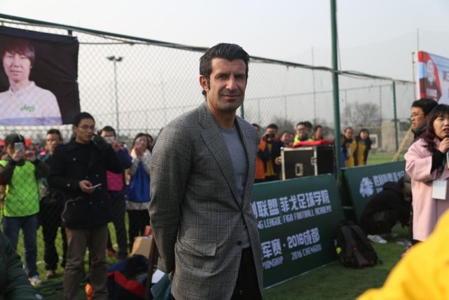 成都足协处理菲戈足球学院失学儿童 8俱乐部伸