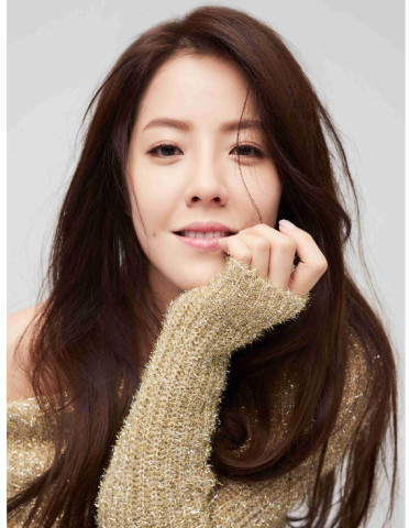 小花旦出炉写真大片!周俐葳发布最新图集清新甜美彰显十足女神范儿