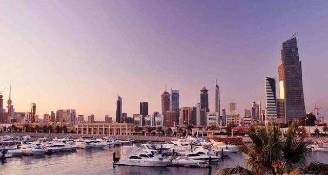 目前还有很多国家享受皇室和王室的待遇,在亚