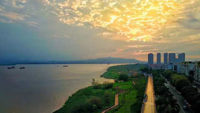 广州和佛山最有可能合并成为直辖市,其经济实