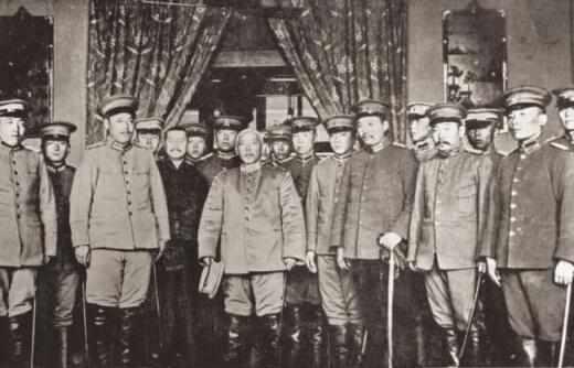 中国为什么不能保留皇室?一些欧洲国家不能理