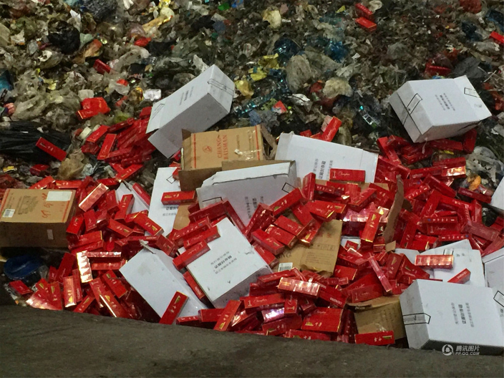 集中销毁2333条假中华香烟