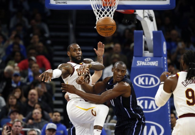 19日视频直播4场精彩比赛 火箭骑士皆盼反弹