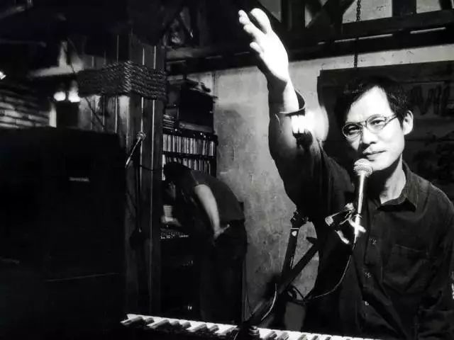 李志与罗大佑同台,逼哥是如何追星的?