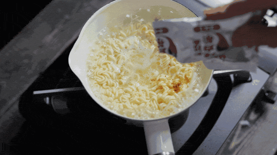 网红泡面正确煮法,告别又油又难吃!网友:让我吃三天都没问题