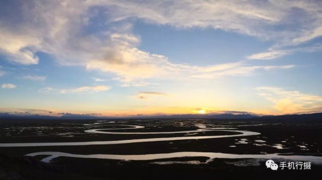 《九曲十八弯全貌》,使用iphone   plus全景拍摄于新疆和静县巴音