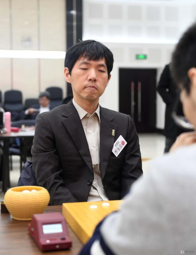因为李昌镐让我们对围棋心存畏惧永存敬意