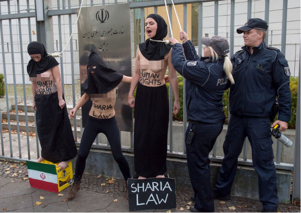 德国女权团体半裸示威 抗议伊朗女子反抗性侵被绞死案