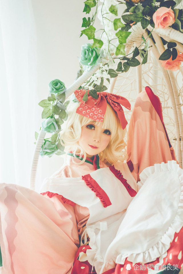 雏莓cosplay 天然呆的萝莉 喜欢吃草莓大福