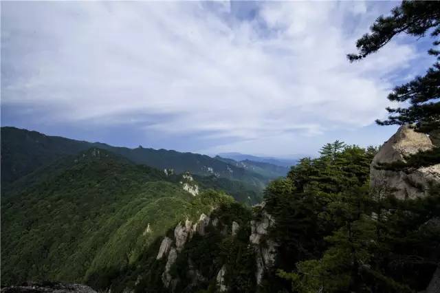 寶雞天台山位於寶雞市南部,秦嶺山脈北麓.