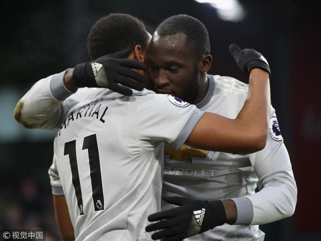 1场球告诉你为啥非签桑切斯 曼联帝星迷失恐失