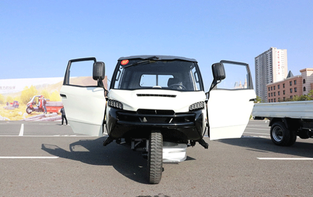 五征-3mx国产神车震撼面世 打入欧美市场 颠覆农用车概念