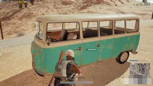 吃鸡游戏开车前为什么要打爆一个轮胎?原因爆