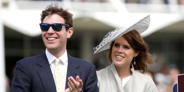 英国王位为什么传给女孩子(英国皇位继承人为什么可以有女性)