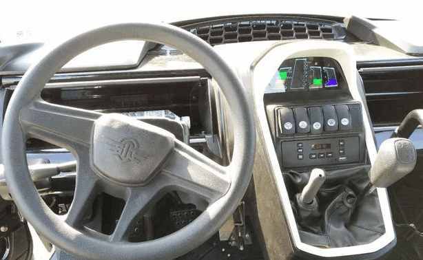 三蹦子也能走帅气路线, 五征3mx三轮车, 售价仅3万比五菱之光好使