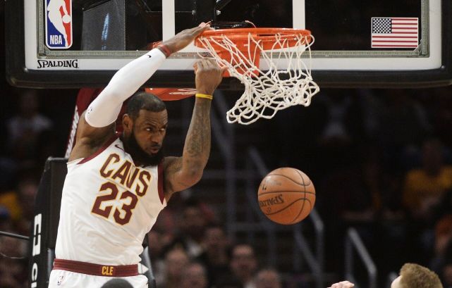 詹皇"四双"成54年来nba首人 信任队友缔造2大杀手