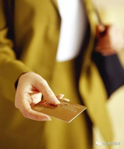 为什么理财达人至少人手一张信用卡?